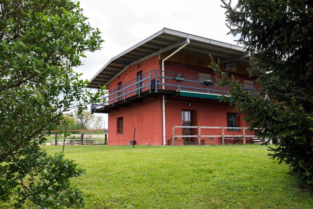 Agriturismo Jesson Rosamund Cantù Exteriör bild