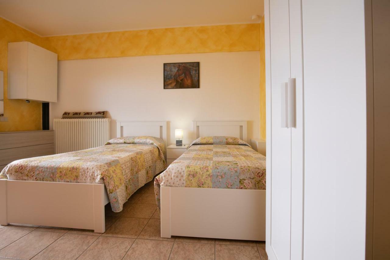 Agriturismo Jesson Rosamund Cantù Exteriör bild